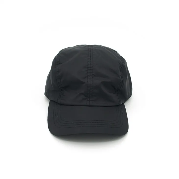 검은색 폴리에스터 캡