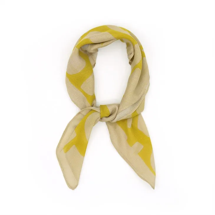 기하학 사각형 실크 스카프