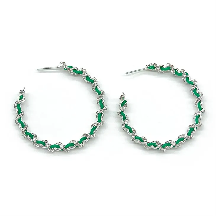 그린 보석 질감 귀걸이